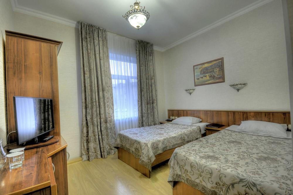 Kadgaron Hotel Vladikavkaz Buitenkant foto